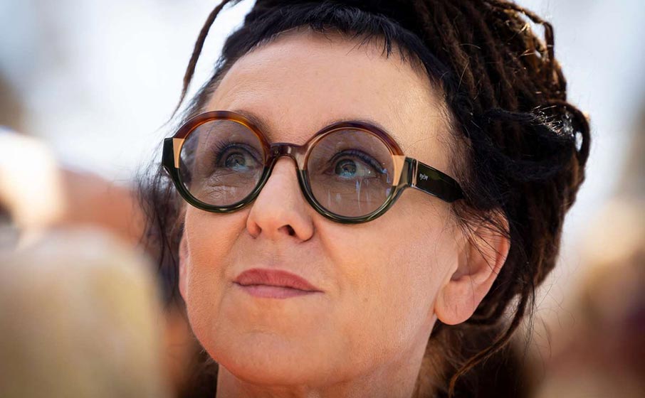 Cabrela homenageia Nobel da Literatura Olga Tokarczuk com atribuição do seu nome a uma árvore